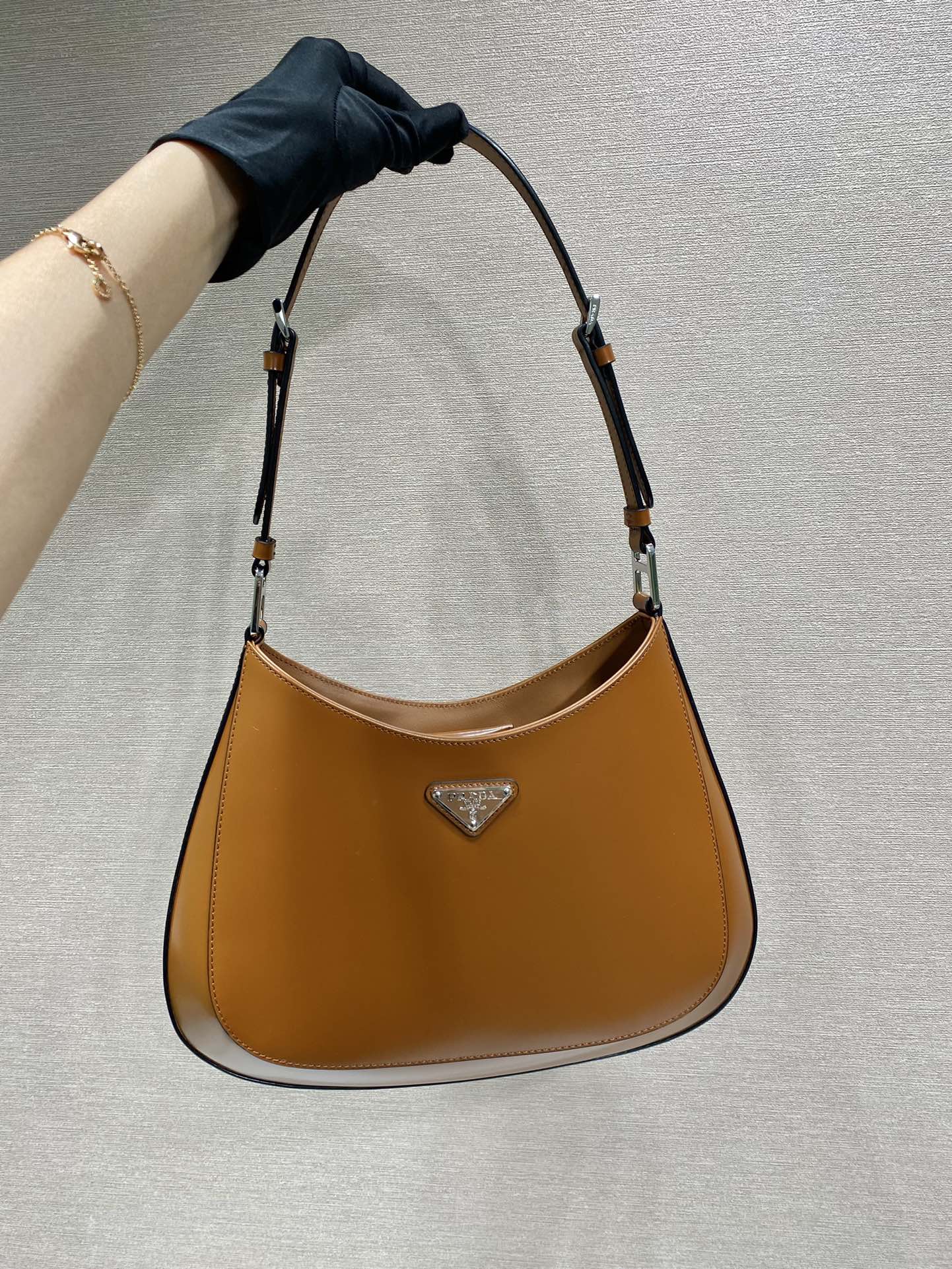 Prada_Cleo_Handbags-Pate